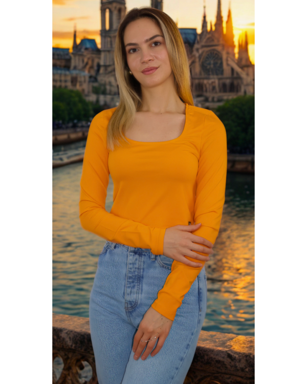Kare yakalı rahat ve kaliteli Crop - Görsel 2