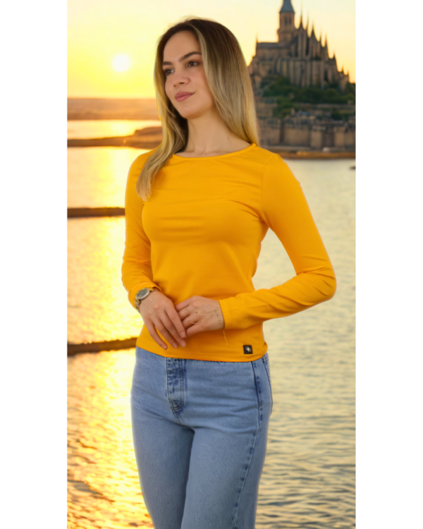Rahat ve Şık Kayık Yakalı Turuncu T-shirt - Görsel 2